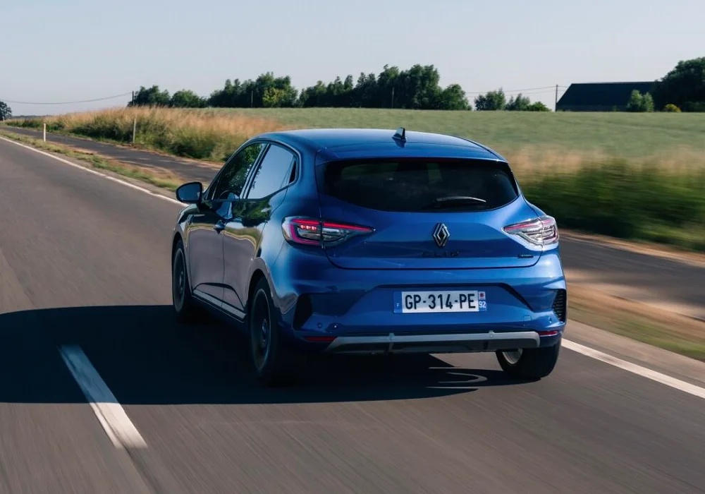 renault-clio-e-tech-full-hybrid-arka tasarım